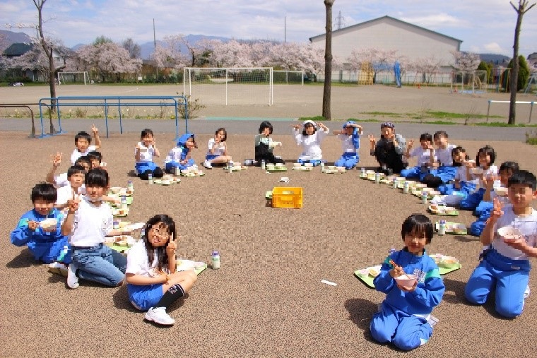 3gakunenn2.jpg