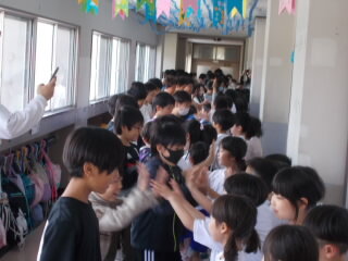 20250515-HighTouch01.JPG