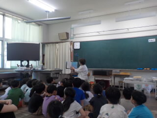 20250703-yomikikase1.JPG