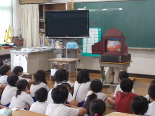 20250904-yomikikase01.JPG