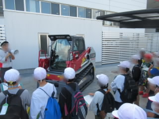 5年社会見学 (1).JPG