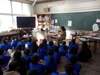 読み聞かせ (1).jpg