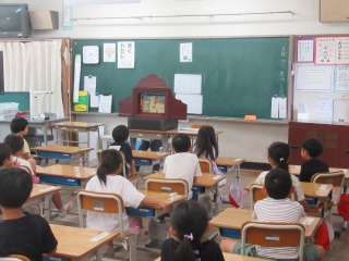 読み聞かせ (1).jpg