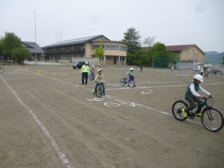 070509 34nenkoutuuanzenkyousitu (1).JPG