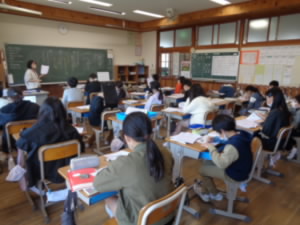 R50410授業の様子3.jpg