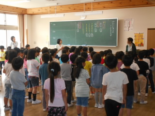 中塩田小学校のホームページ 音楽の授業 １年生