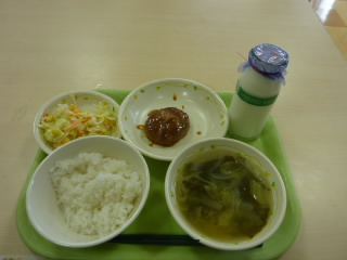 給食②.JPG