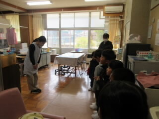 202504gakkoutanken01.jpg
