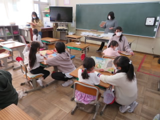 20201201yomikikase004.JPG