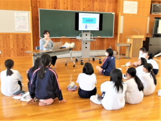 r6051704.jpg