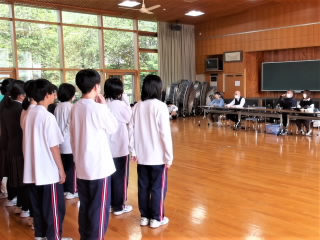 r6052901.jpg