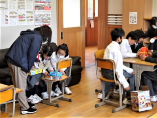 r6060509.jpg