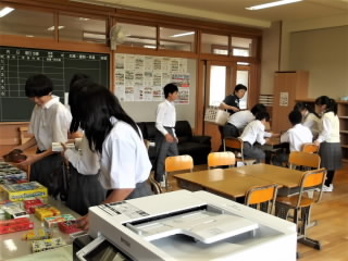 r6061204.JPG