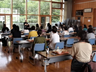 r6061307.jpg