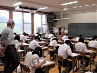 r6062802.jpg