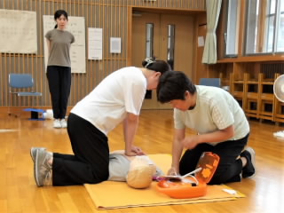 r6080505.jpg