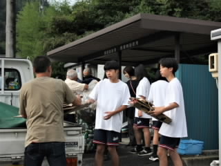 r6091401.jpg