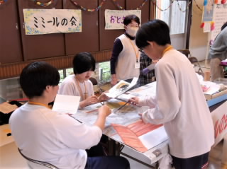 r6100515.jpg