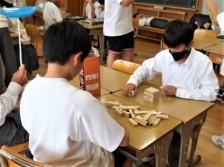 r6100909.jpg