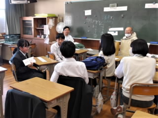 r6100916.jpg