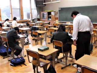 r6102308.jpg