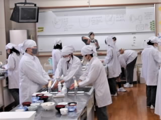 r6112718.jpg