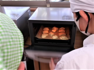 r6112722.jpg