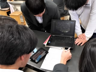 r6121806.jpg