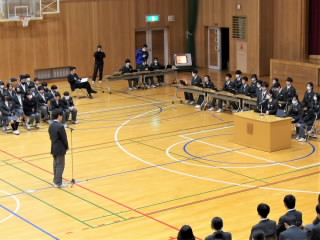 r6121904.jpg