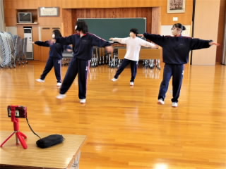 r6122303.jpg