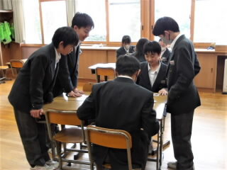 r7030502.jpg
