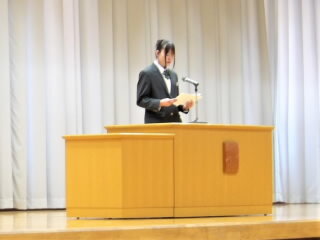 r7031802.jpg