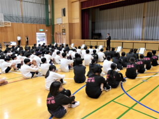 r7042802.jpg