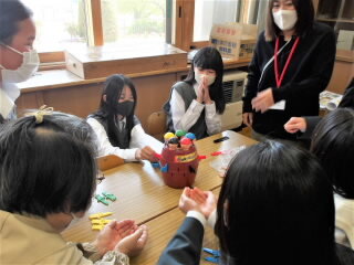 r7043004.jpg