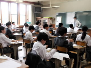 r7052201.jpg