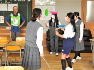 r7060904.jpg
