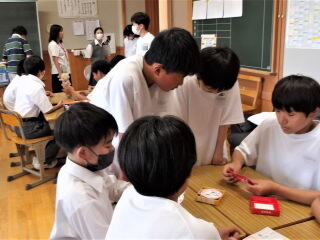 r7061805.jpg