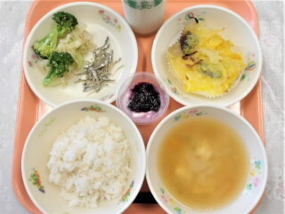 r7063002.jpg