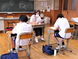r7071601.jpg
