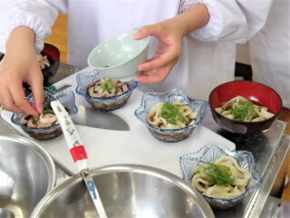 r7072332.jpg
