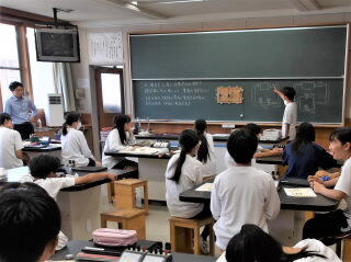 r7101702.jpg