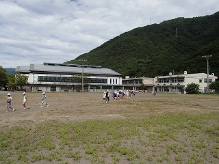 s-02.jpg