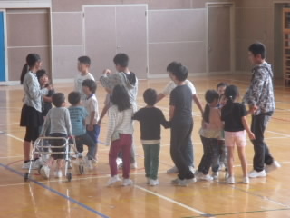 20190612rokunenseitokouryu002.JPG