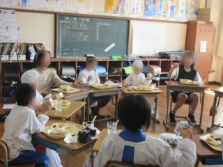 20240927kyusyoku002.jpg