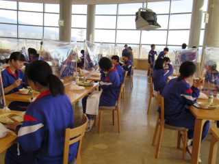 20201126skyhallkyuusyoku001.JPG