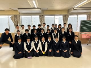 20240416gakunenseito0012.jpg