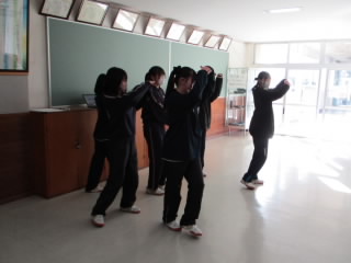 girls dance.JPG