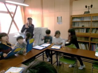 gakkouannnai101.jpg