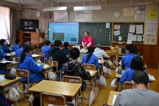 中学校説明会①HP用.JPG
