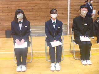 ３学期始業式①HP用.JPG
